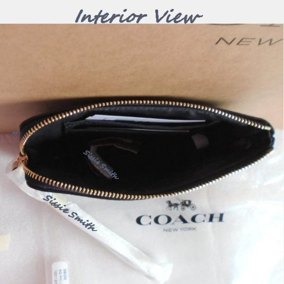 NWT Corner Zip Wristlet in Signature Canvas - Picture 2 of 4